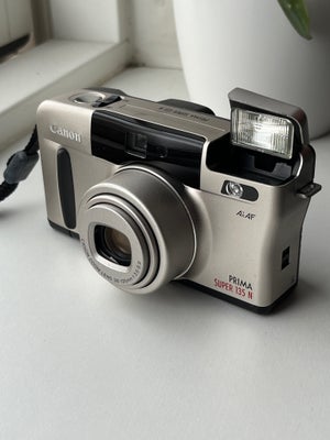 Canon, Super 135 N, God, Sælger dette point & shoot kamera
Canon prima super 135N med sit lysstærke 