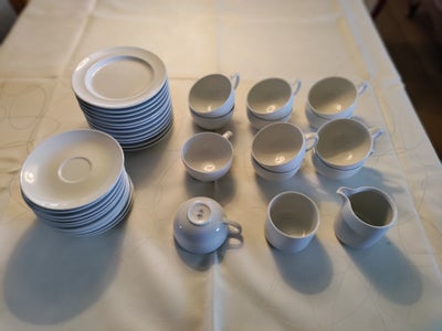 Porcelæn, Kaffestel og kagetallerkner , Royal Copenhagen, Hvidpot, 12 komplette sæt kaffekopper og d