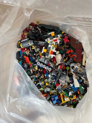 Lego blandet, 12 kg blandet lego uden figurer. Meget fra star wars og superheroes og ellers i rigtig