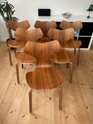 Arne Jacobsen, stol, 4130, 6 utrolig flotte og velholdte Arne Jakobsen Grand Prix træstole i smukt v