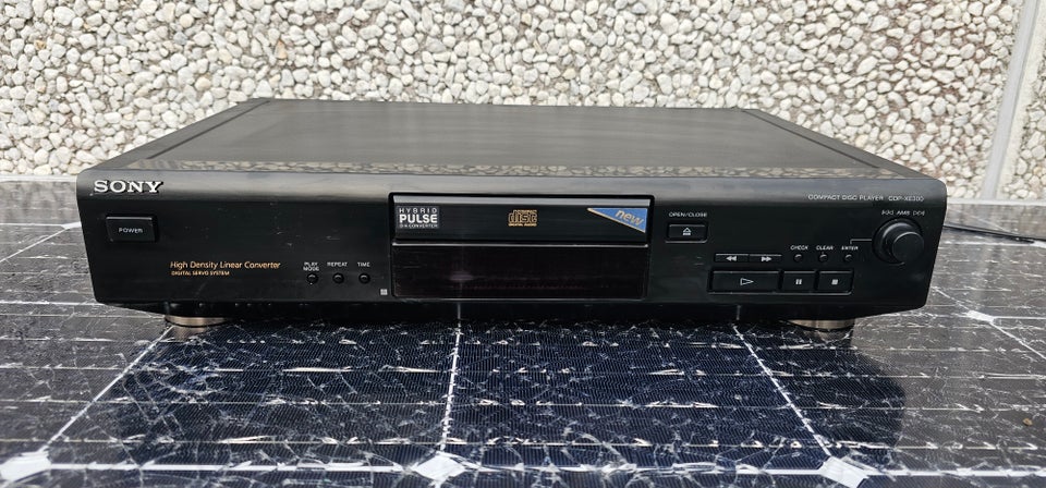 CD afspiller, Sony, CDP-XE300