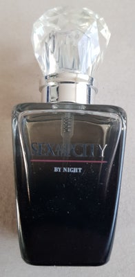 Eau de parfum, Parfume, Sex And The City By Night, Sælger denne parfume som bare har lagt i en skuff