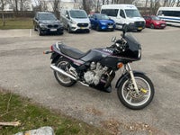 Yamaha, 900 ccm, 98 hk