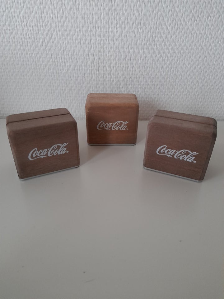 Coca Cola, Drinks/Menukort holder i træ