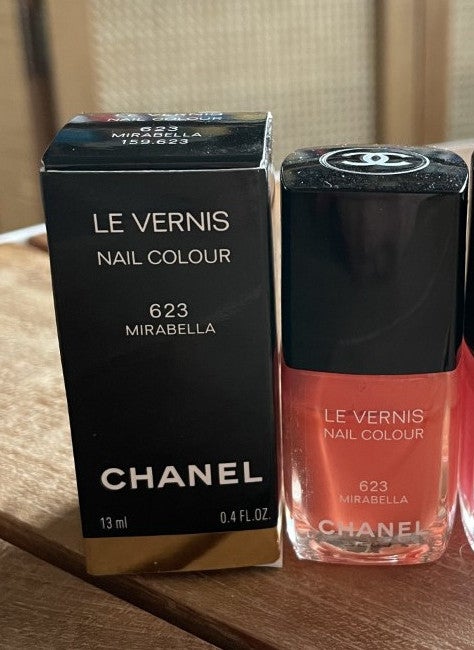 Negle, Le Vernis, Chanel