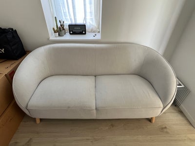 Sofa, 2 pers. , Møbel kompagniet, Stor 2 personers sofa i beige med ben i træ.
Sinclair sofa fra møb