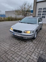 Volvo V70, 2,4 170 Momentum aut., Benzin