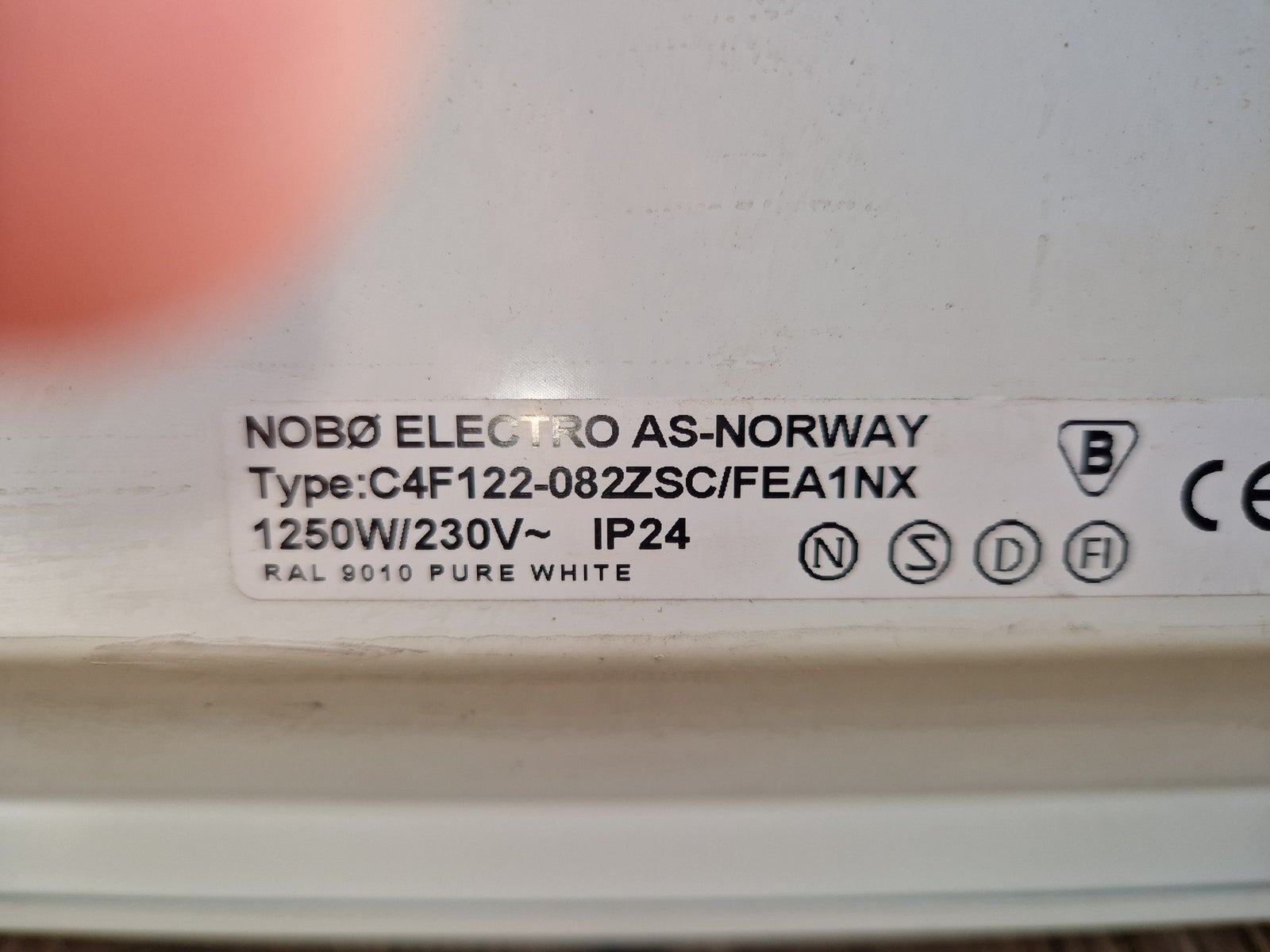 Elradiator, Nobø