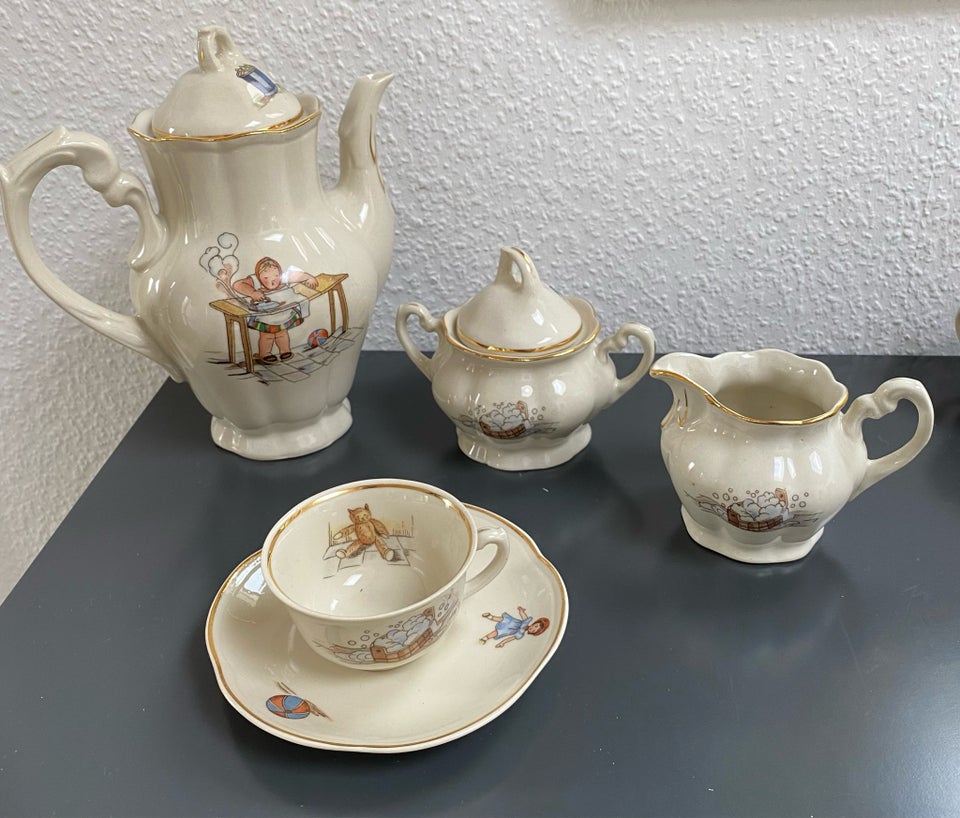 Porcelæn, Dukke kaffestel