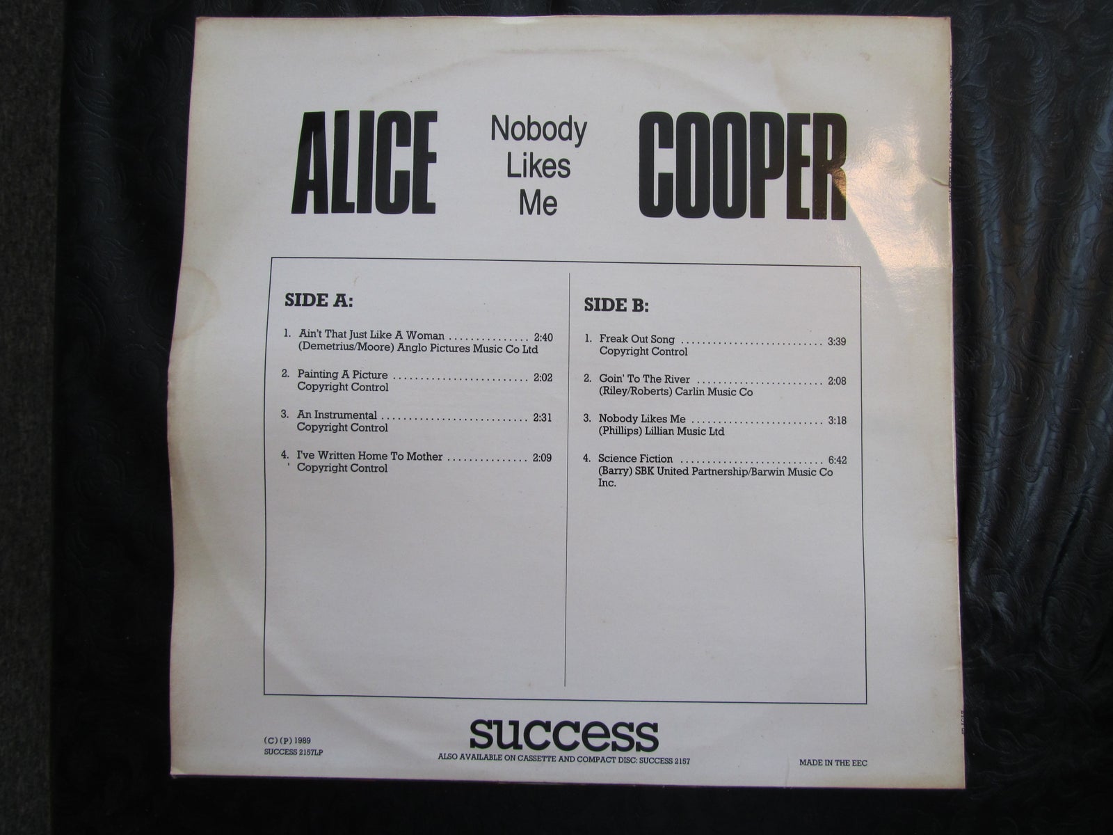 LP, Alice Cooper, Nobody likes me