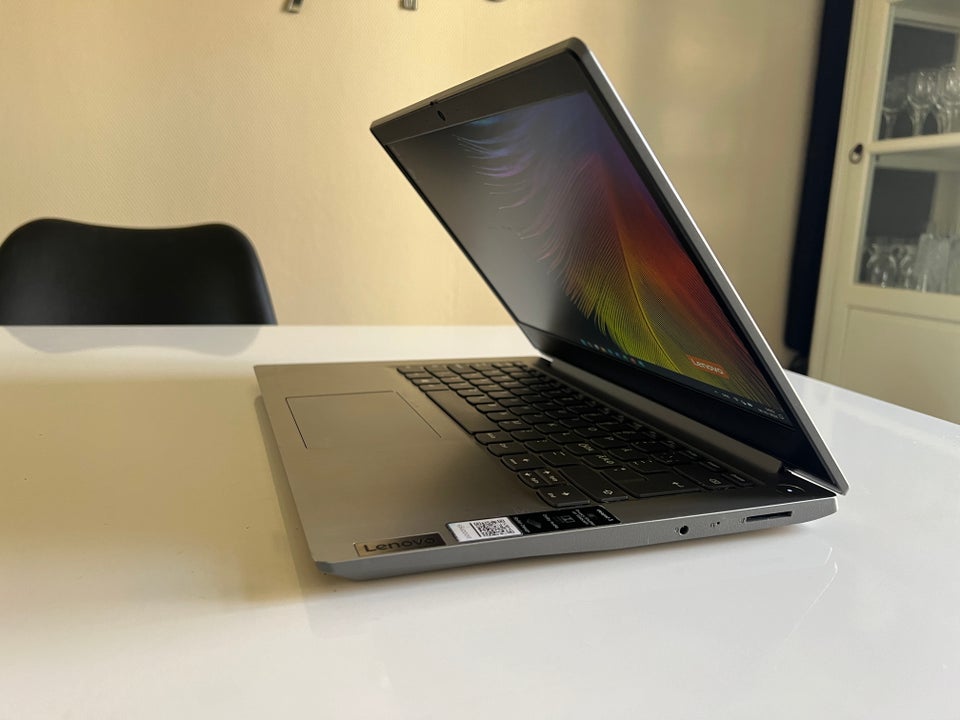 Lenovo IdeaPad Slim 3, Intel® Core 6405U - 2.40 GHz, DDR4 - 12