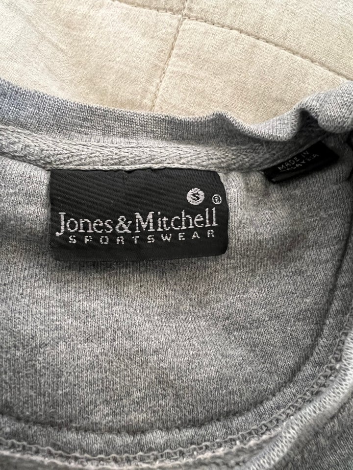 Sweatshirt, Jones&Mitchell sportswear, str. 36