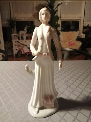 Smuk KvindeIig Porcelænsfigur, Smuk porcelænsfigur af elegant lang kvinde. Rigtigt mange smukke deta