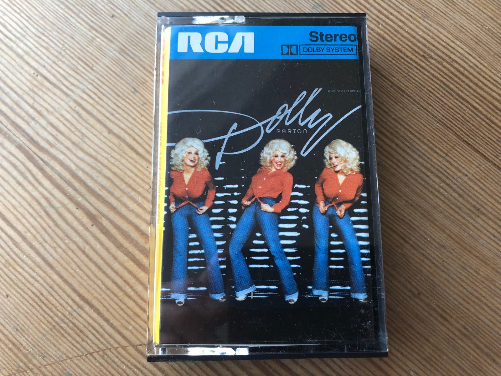 Bånd, Dolly Parton, Here You Come Again