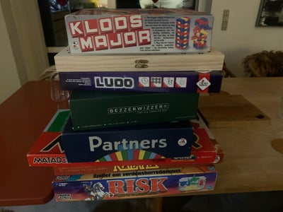 Skak, Backgammon, brætspil, Risk, matador osv 
God mængderabat 50-150