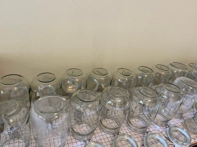 Glas, Diverse glaskrukker, Ikea, Blandede glaskrukker fra Ikea. Glimrende stand. 

Der er 51 glas i 