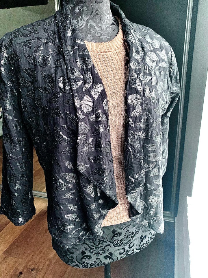 Cardigan, Soaked in luxury, str. 36