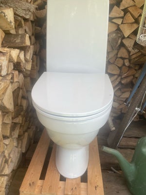 Toilet, Laufen, Laufen toilet, så godt som nyt. Brugt i ca.13 mdr. sælges med toilet sæde.