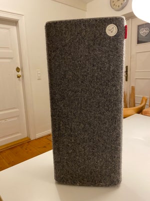 Højttaler,  Libratone, Beat , God, Trådløs Libratone Beat højtaler sælges.    

Dansk design med flo