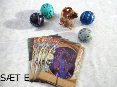 Bakugan, 5 bakugan sæt og 1 stor Bakugan, Sælger følgende i rigtig god stand :)

Sæt A: 6 kugler, 7 