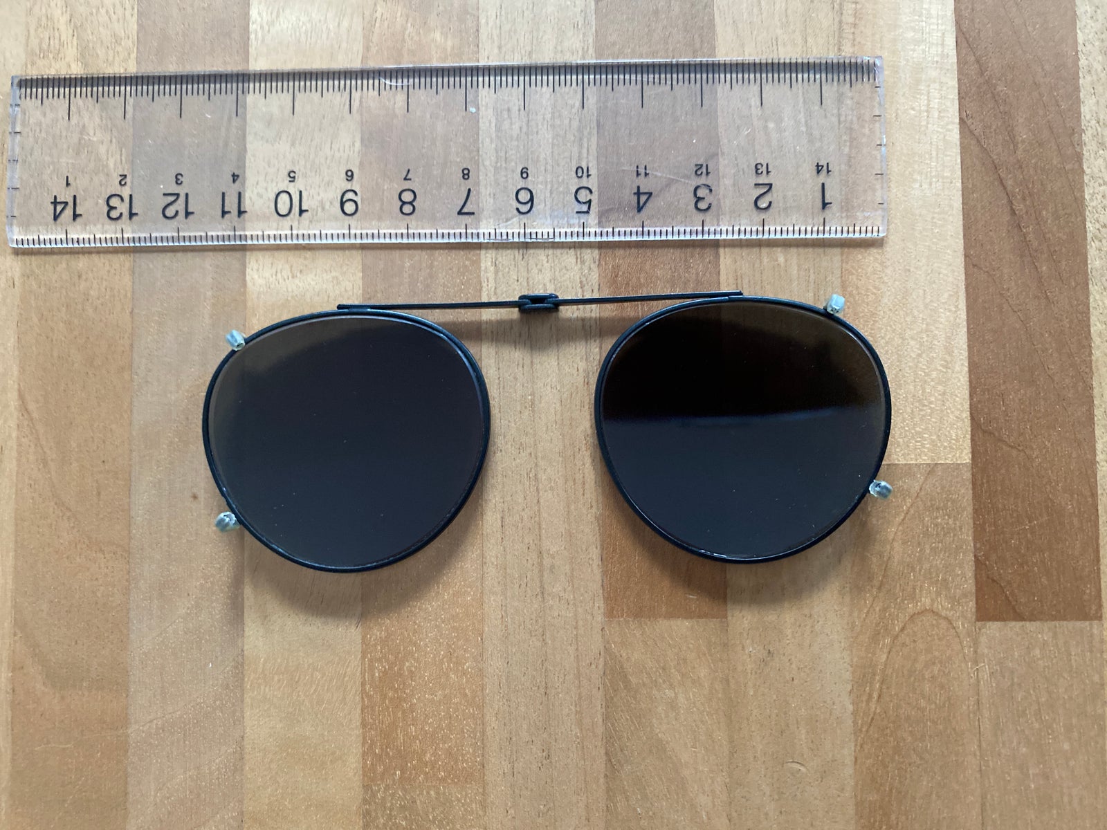 kompas Opgive Trin Solbriller unisex, "Clip-on" solbriller / sunglasses – dba.dk – Køb og Salg af Nyt og Brugt kompas Opgive Trin Solbriller unisex, "Clip-on" solbriller / sunglasses – dba.dk – Køb og Salg af Nyt og Brugt