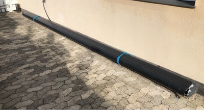 Markise, ., Aluminium - Polyester, 6 meter sort kassemarkise med flot sort/grå dug.
3 meter udfald.
