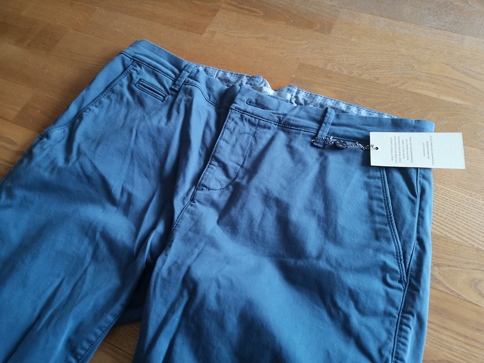 Chinos, 2blind2c, str. 52