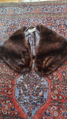 Pels, str. 40, Buntmager Præst og Søn,  Mørkebrun,  Minkpels,  Næsten som ny, VINTAGE - Sød lille mi