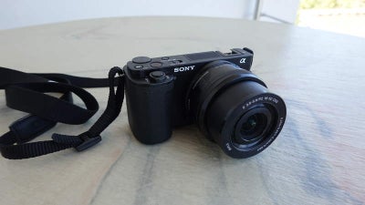 Sony, SONY ZV-E10, 24 megapixels, 3,13 x optisk zoom, Perfekt, Vlog kamera specielt velegnet til vid