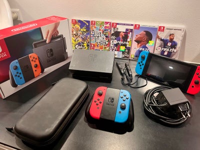 Nintendo Switch, V2, God, Very good condition, the kids almost did not use it. 
A couple of games ha