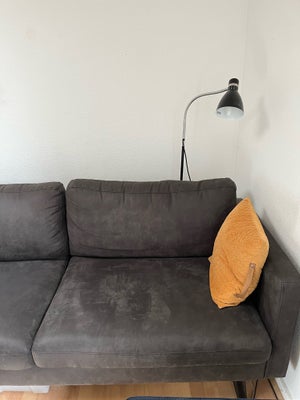Sofa, alcantara, 3 pers., Sælger denne sofa da jeg står og skal flytte hvor en anden sofa skal til. 
