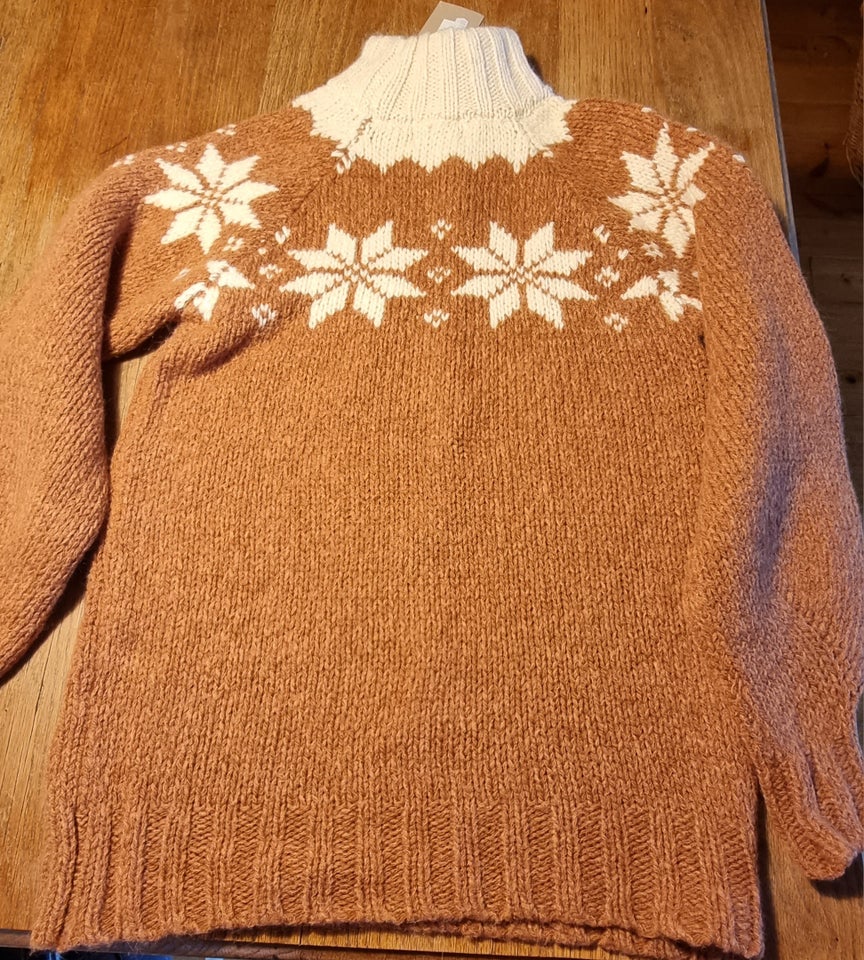 Sweater, Navia, str. 42