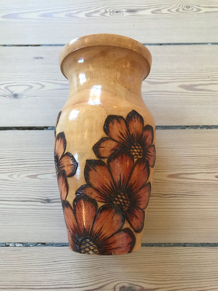 Vase i træ, Købt på Cuba