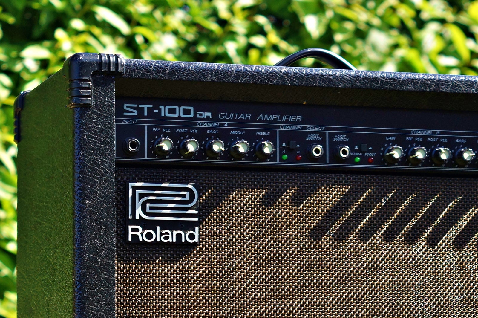 Guitarforstærker, Roland ST-100 DR