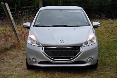 Peugeot 208, 1,2 VTi Active, Benzin, 2013, km 198000, sølvmetal, træk, nysynet, aircondition, ABS, a