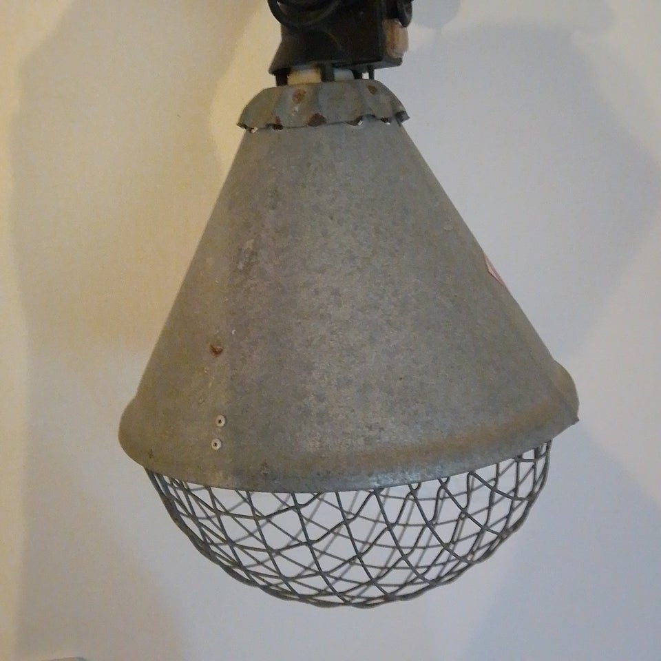 Anden loftslampe, Asbro