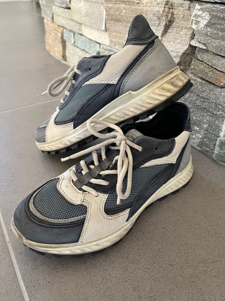 Sneakers, str. 35, ECCO