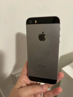 iPhone SE 1. generation, 32 GB, sort, God, iPhone SE. 32 gb. Lidt ridset og mærket på bagsiden, men 