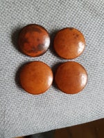 Knapper, 4 store knapper med læder