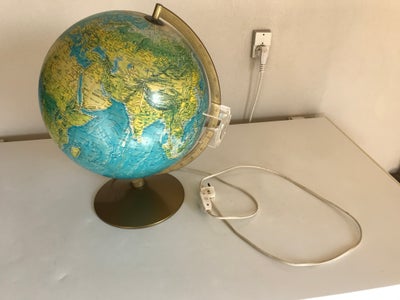 Globus, Scan-Globe Danmark, Fin gammel globus med lys fra 1970