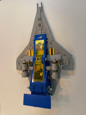 Lego Space, 10497, Samlet, komplet med æske og samlevejledning. 
Røgfri 