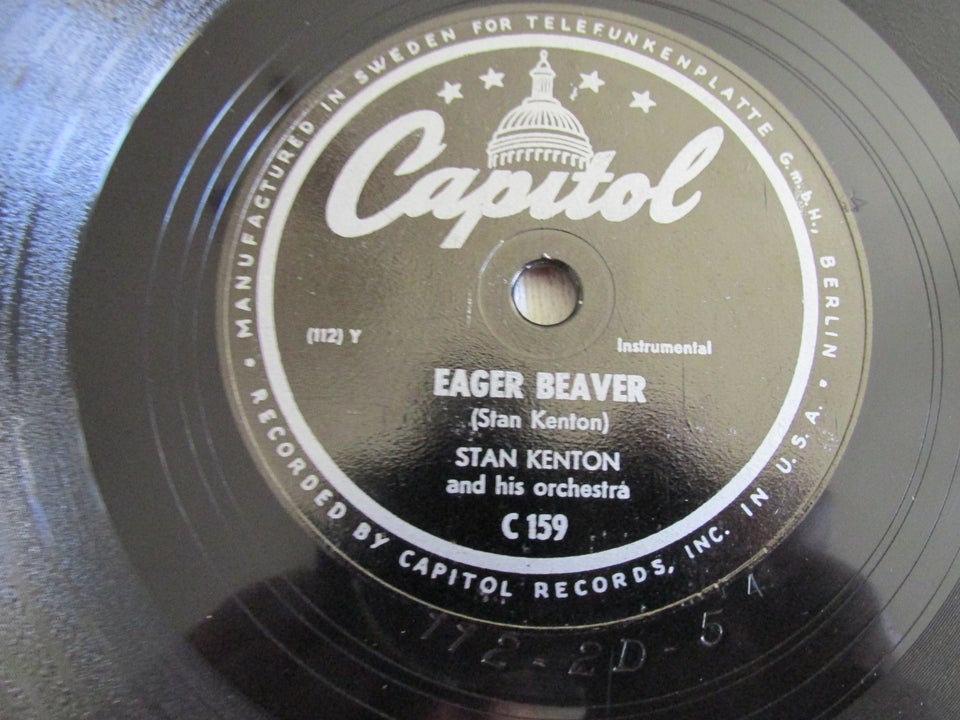 78, Stan Kenton And His Orchestra, Eager Beaver / Artistry In