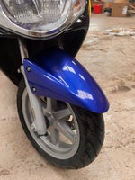 Yamaha Jog r, 2004, Metallic blå