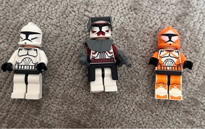 Lego Star Wars, Sælger disse 3 figurer:
Der er tale om:
- Commander Fox
- Bomb squad clone
- Regular