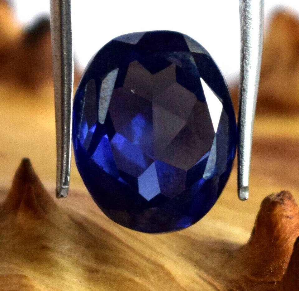 Andet smykke, ædelsten, 10 Ct Oval Treated Blue Tanzanite