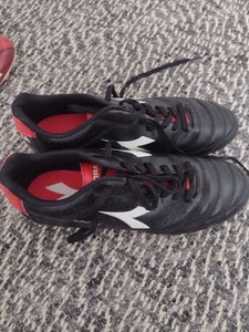 Effektivt skillevæg R Find Fodboldstøvler Diadora på DBA - køb og salg af nyt og brugt