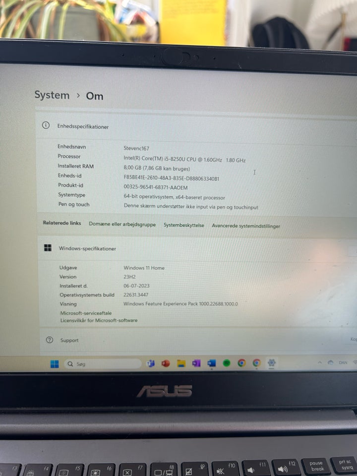 Asus Asus zenbook ux430un, Intel core i5 GHz, 8 GBram GB ram