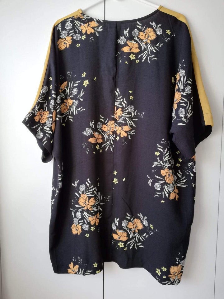 Kimono, Pigalle, str. 40