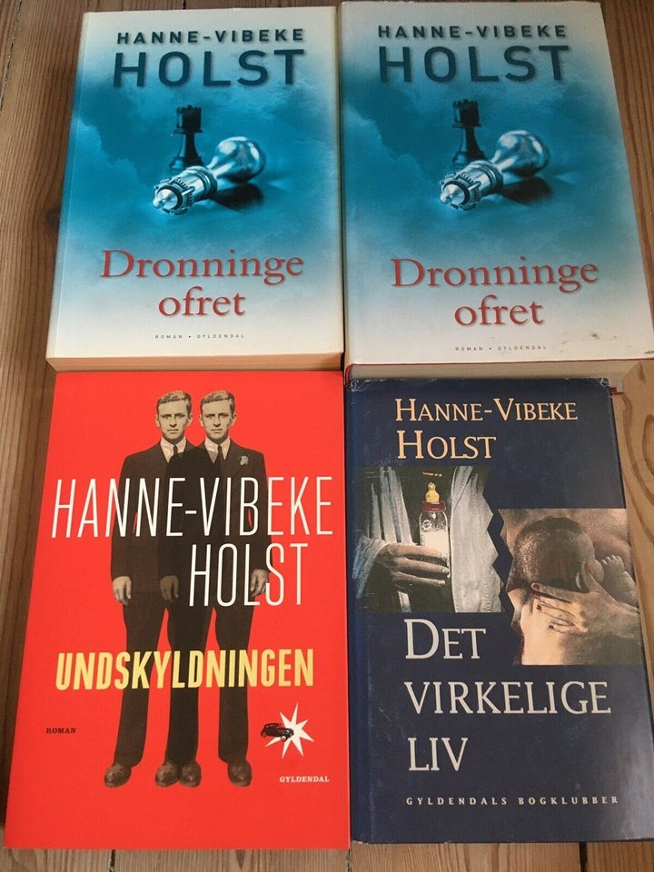 Tre titler , Hanne-Vibeke Holst, genre: roman