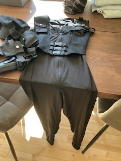 SWAT kostume - Udklædning sidste skoledag, SWAT commander kostume i str. S. - Stort SWAT logo på ryg